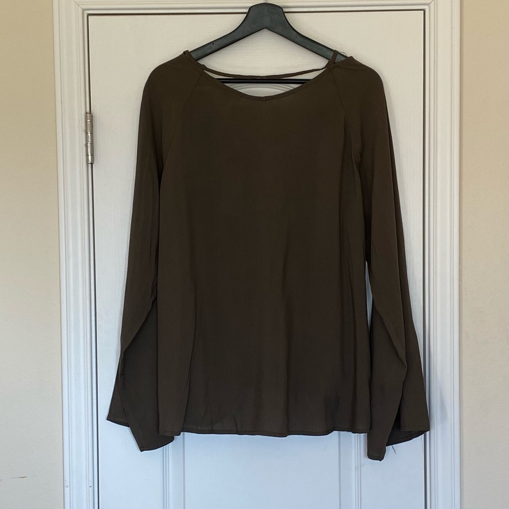 Love Riche Olive Green Long Sleeve Blouse | Size Small | NWT - Picture 2 of 3